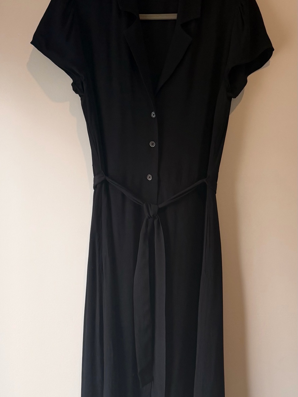 Wilfred by Aritzia - Black Button-Front Tie-Waist Maxi Dress